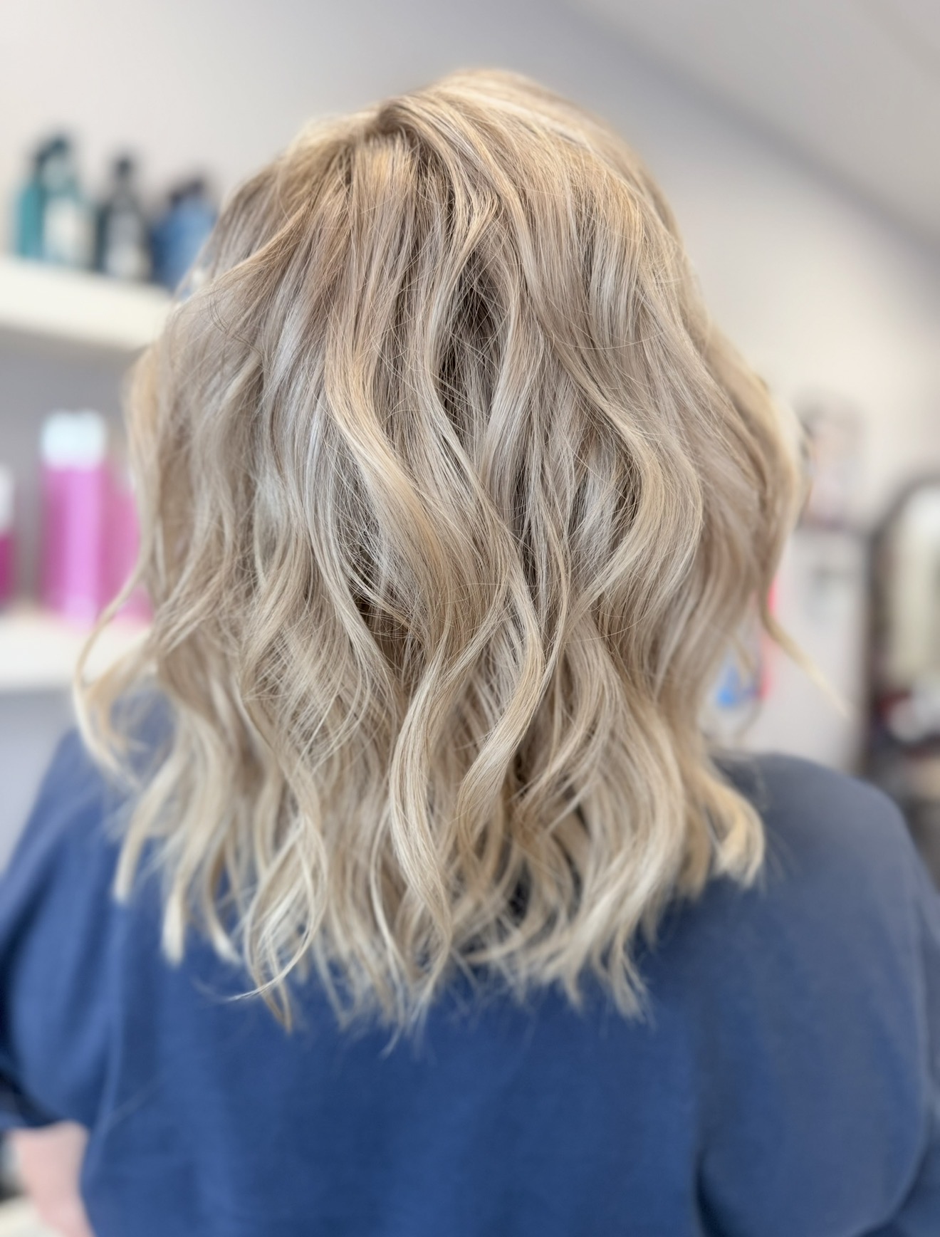 Jenny Tames Manes Hair Studio